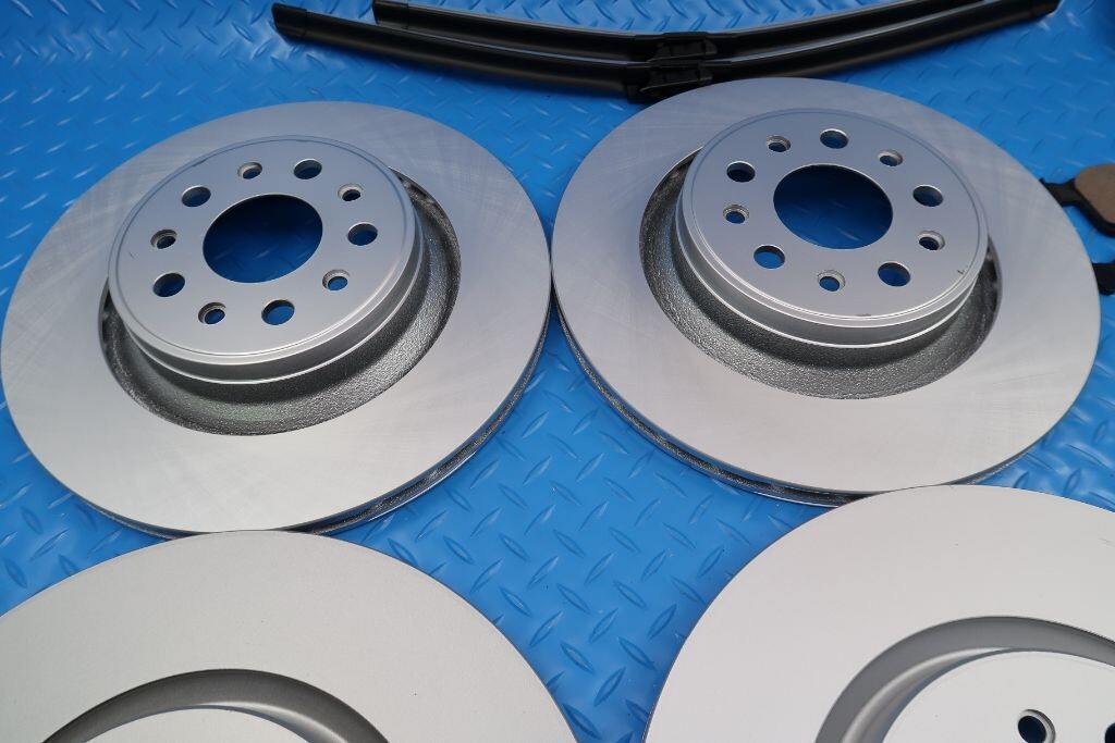 Maserati Ghibli brake pads rotors filter belt service kit TopEuro #9304