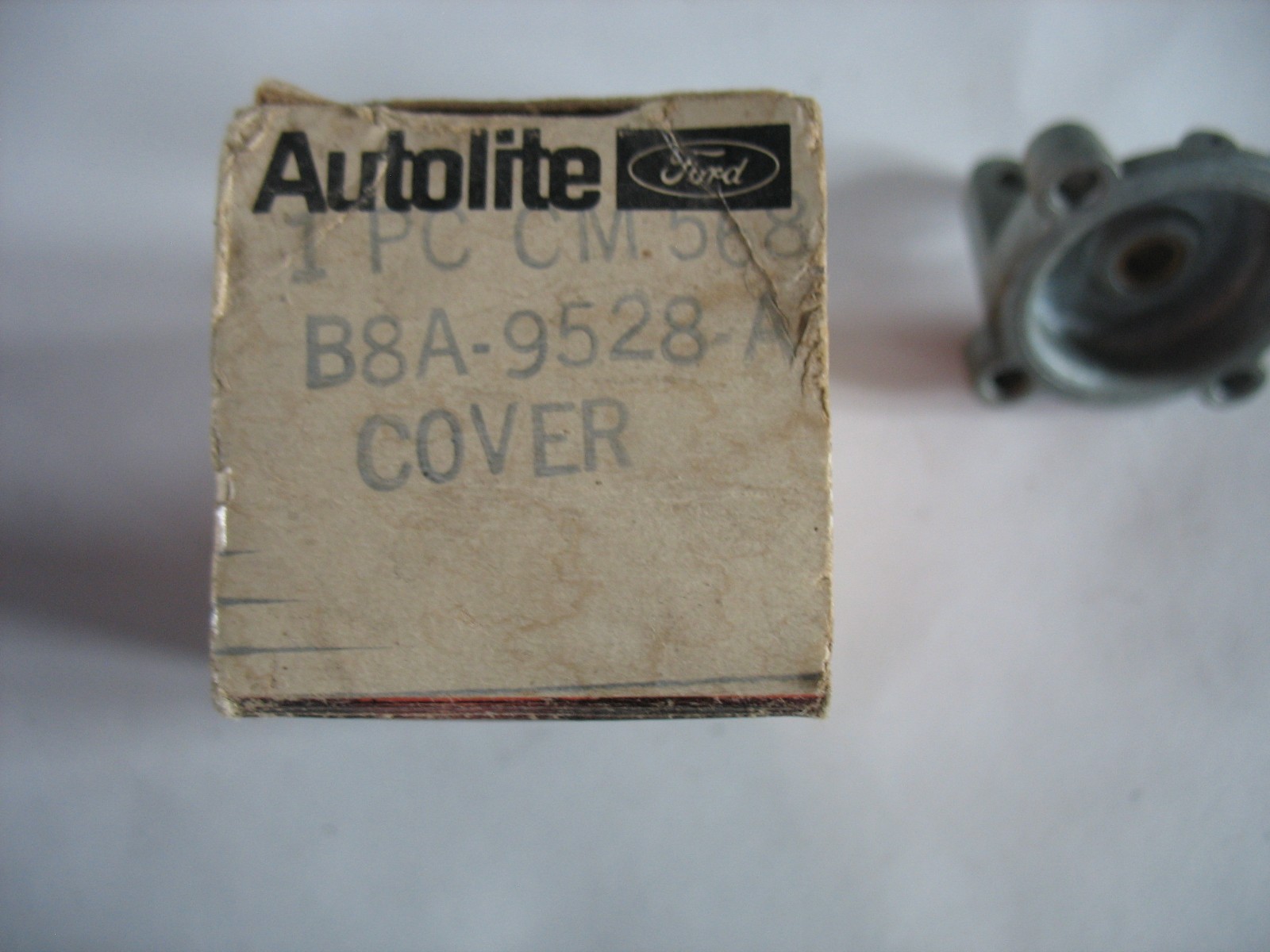 NOS Ford Lincoln Merc Autolite Carburetor Accelerator Pump Cover