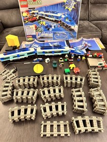 LEGO Lot 4561 Train Railway Express Electric Set 9V Figures Power + Extra Tracks