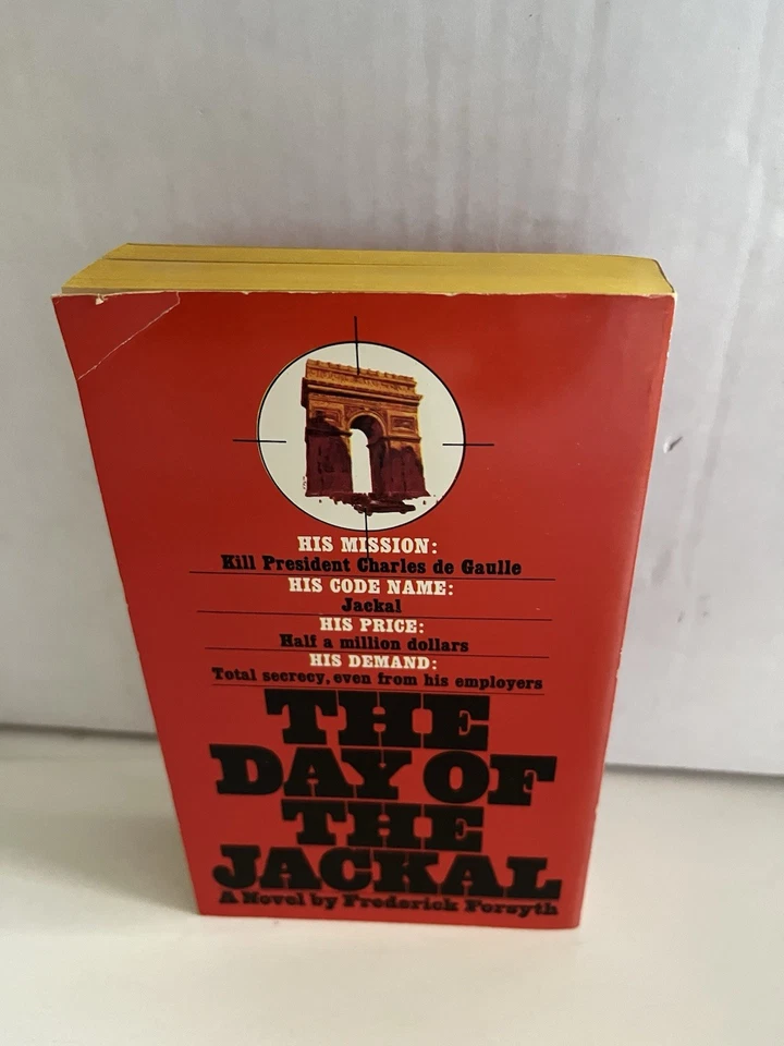 THE DAY OF THE JACKAL by Frederick Forsyth PB 1st Print Bantam 1972 Very Good Foto 2 de 4