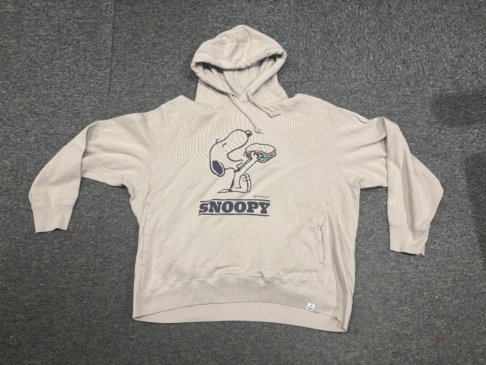 Uniqlo Snoopy Peanuts Pullover Hooded Sweatshirt Mens 3XL Beige Tan UT 2021 thumbnail 2