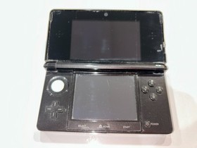 Nintendo 3DS Console Black System + Charger + Mario Kart 7 + SD Card + Case #2