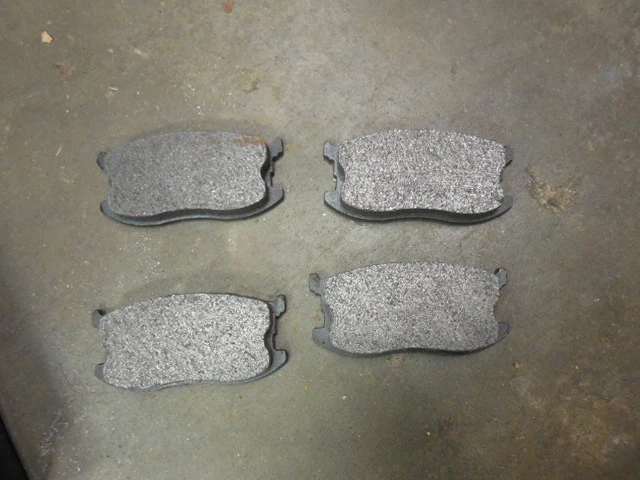 Juego de pastillas de freno de disco delanteras 1987 1988 1989 para Isuzu I-Mark 65-297 BP-47 Foto 2 de 3