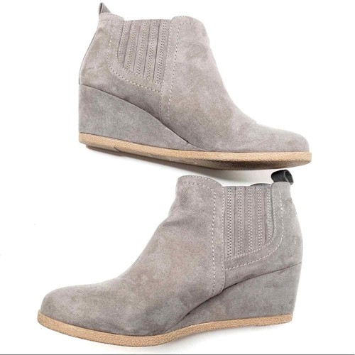 Dolce Vita DV8 Bria Grey Suede Wedge 