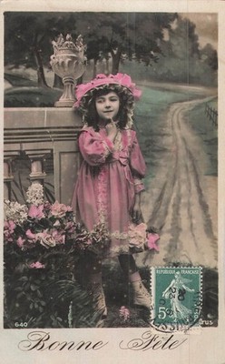 CP BON FETE LITTLE GIRL HAT ROSES FLOWERS PATH - 60759