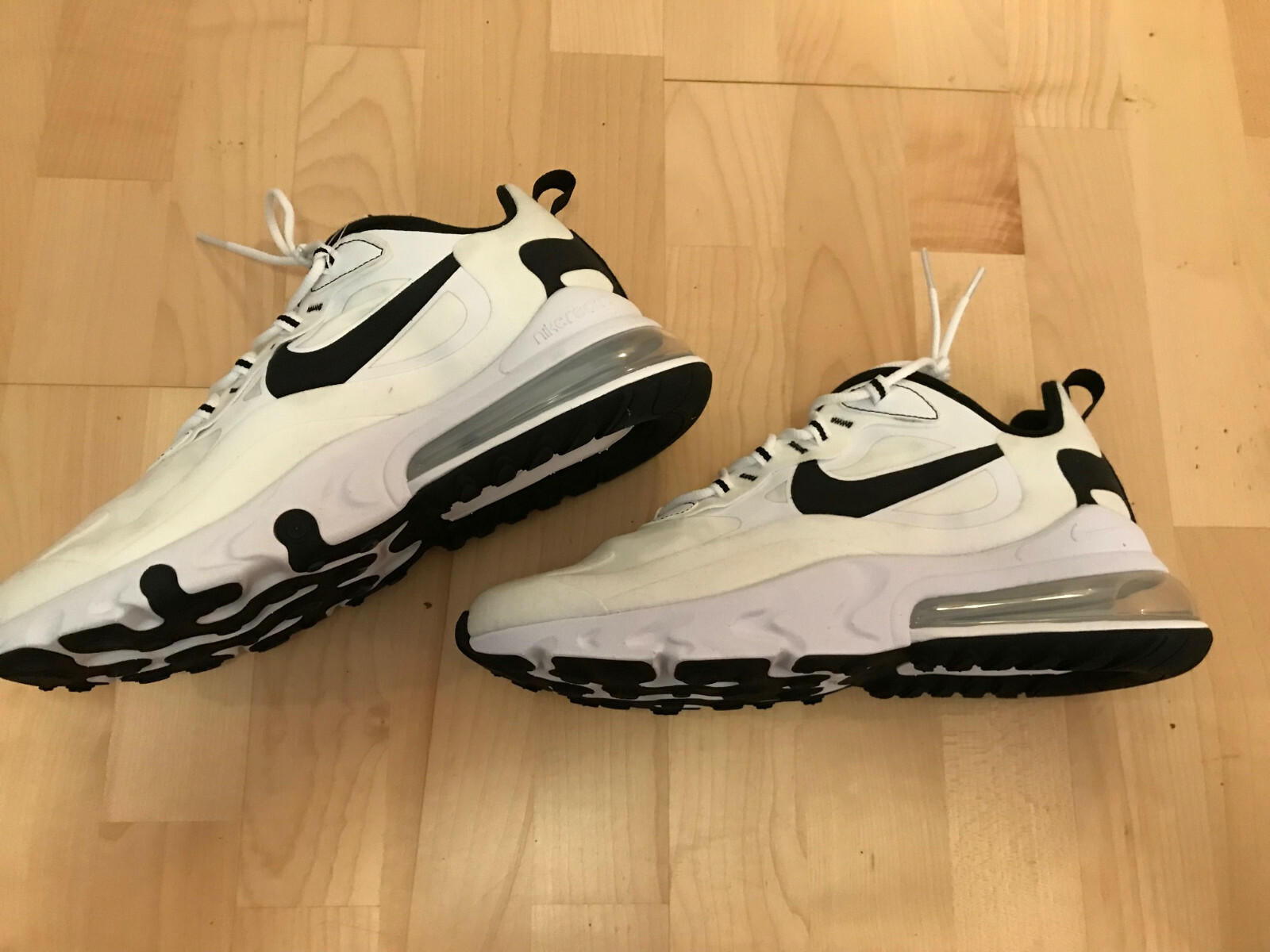 white and black 270 react
