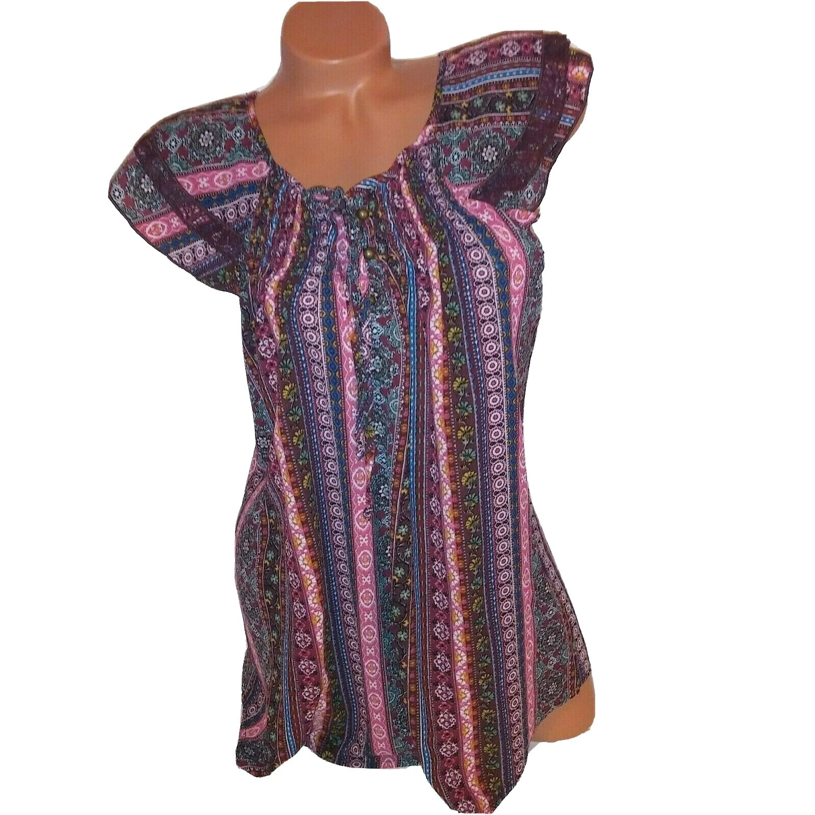 No Boundaries Women's Geometric Tops