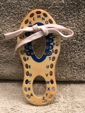 How to tie tool learning toy for young children