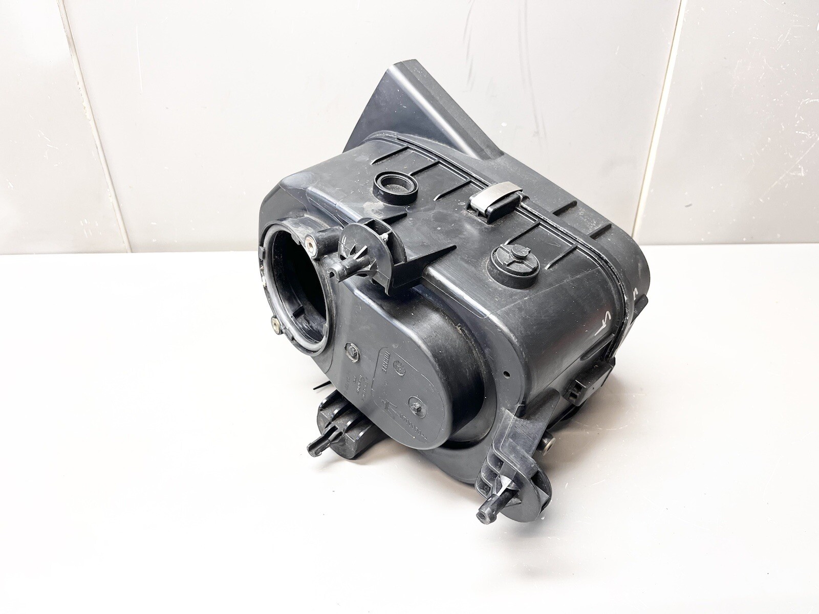 ⭐️2014-2020 Maserati Quattroporte Engine Air Intake Filter Left Box Housing OEM