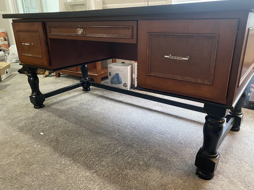 Custom Maple wood Executive Desk - Image 3 of 4