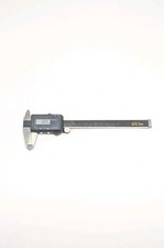 MITUTOYO Messschieber digital Messbereich=0-150mm / 0,01mm No.500-404 Solar