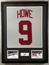 Gordie Howe Rookie Cards and Autographed Memorabilia Guide 44