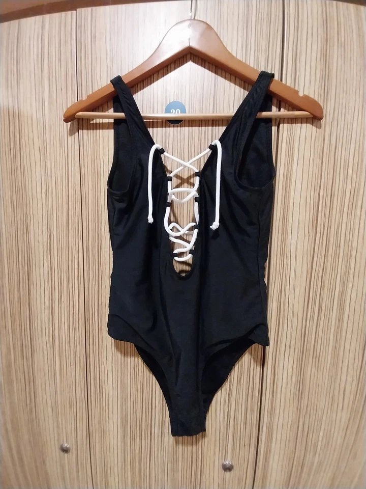 Black Premium by RIVER ISLAND Damen schwarzer Badeanzug mit Schnürung - Bild 4 von 4