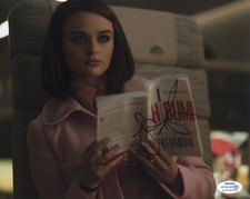 Joey King Bullet Train Autographed Signed 8x10 Photo ACOA