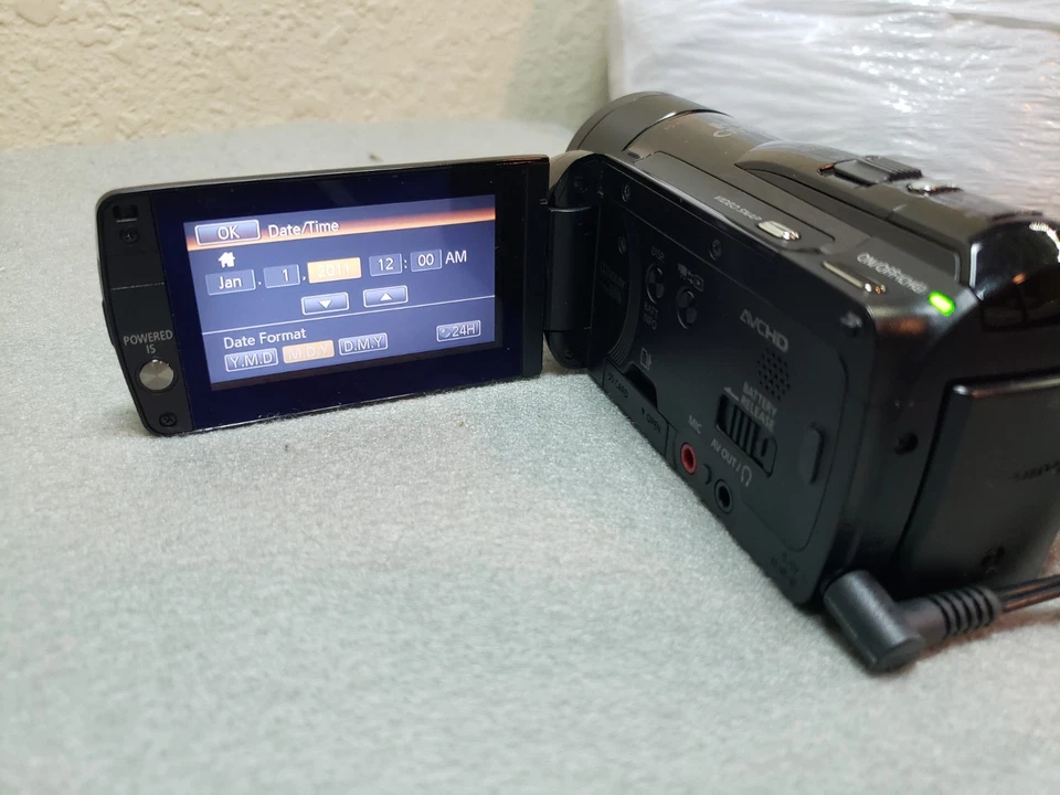 Canon Vixia HFM301 Black Digital Video Camcorder 1080P HD, Tested, W/bag, Remote - Image 2 of 4