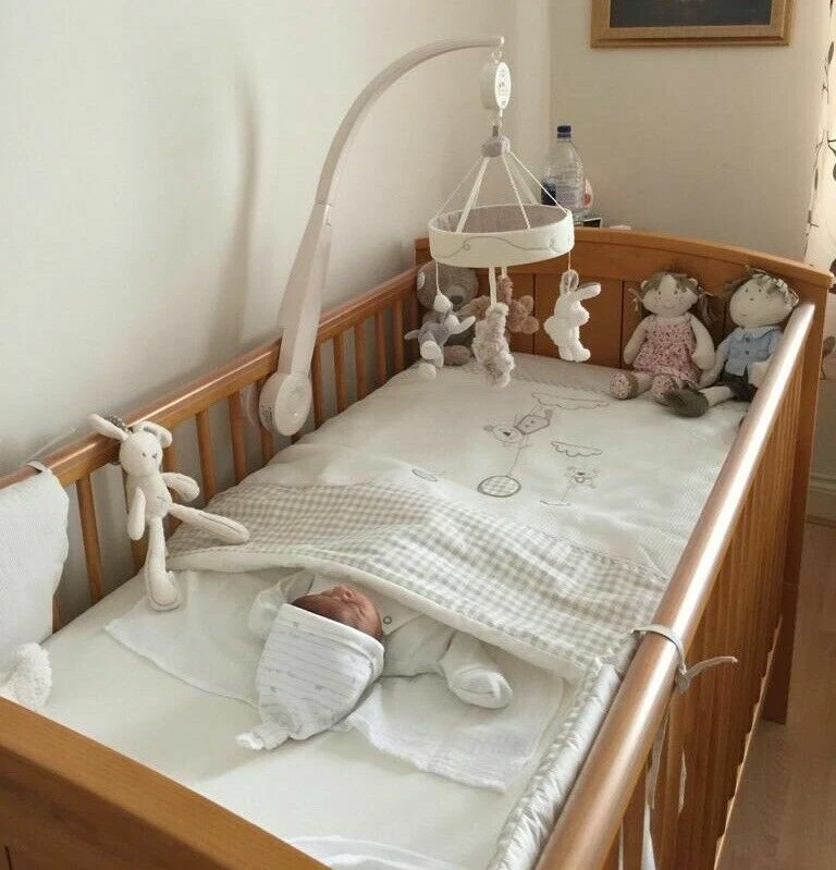 Mamas and clearance papas oak cot