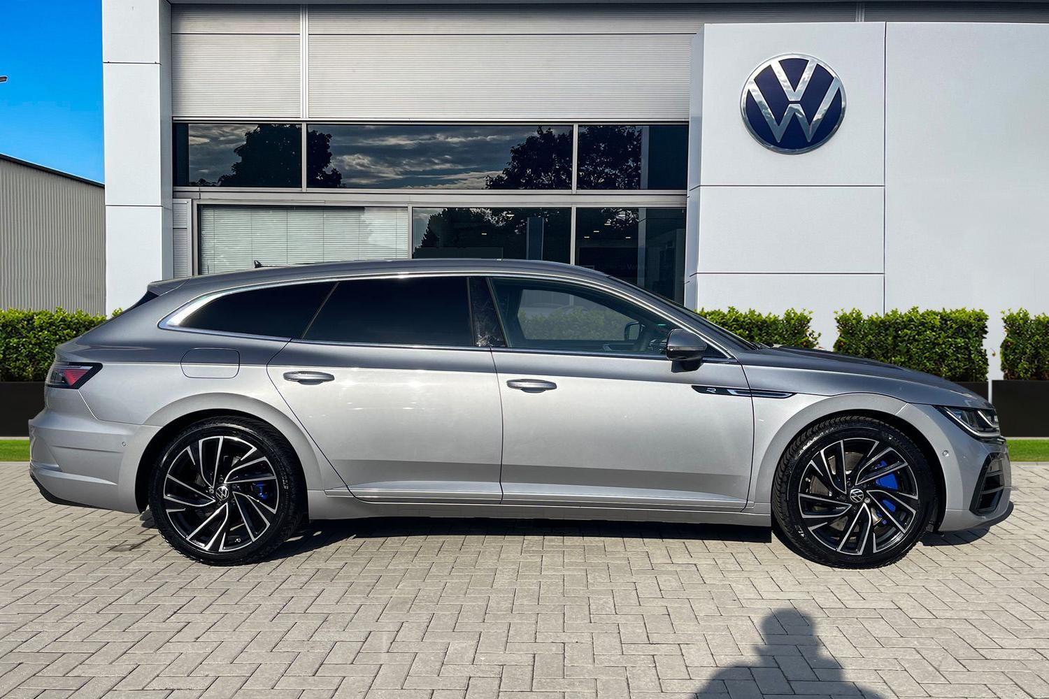 2022 Volkswagen Arteon Shooting Brake R 2.0 TSI 320PS 4MOTION DSG **TOW