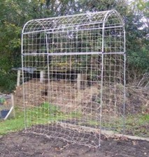 Pea and Bean Domed Frame Garden Outdoor Plant Support Structure Plant Support