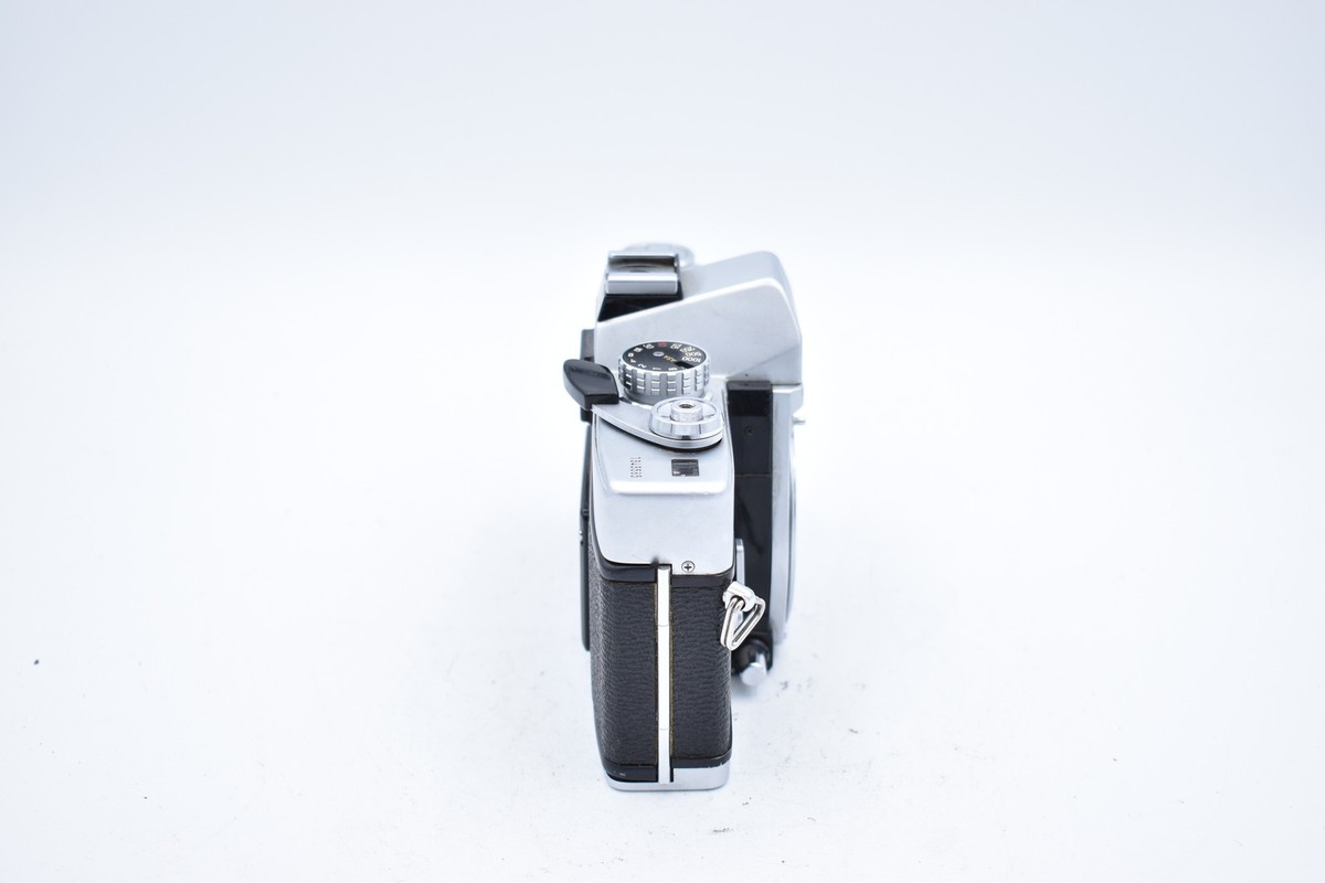 Minolta SRT 201 35mm Film SLR Camera Body, Chrome (Parts/Repair