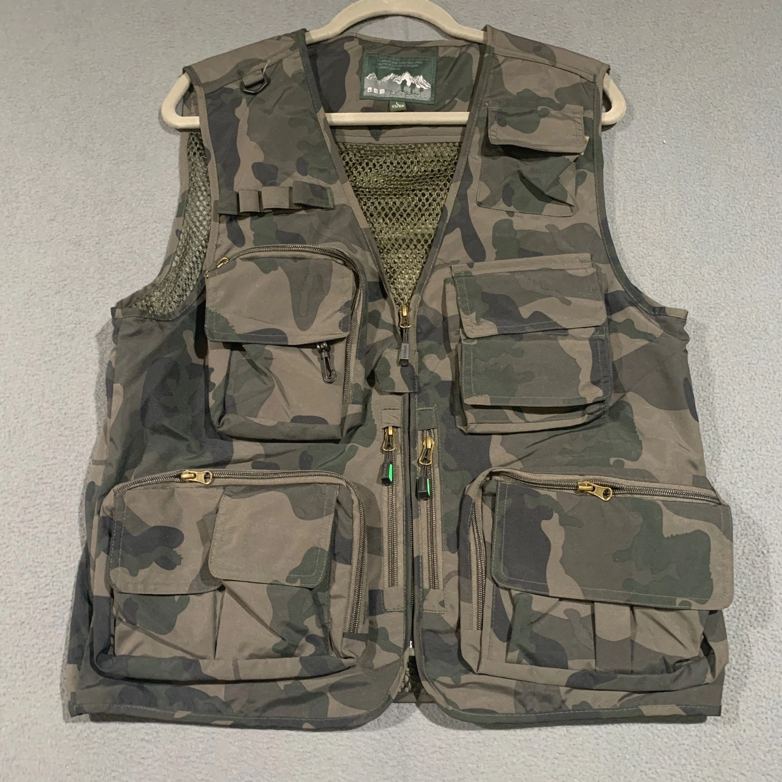 Mens Camo Utility Fishing Vest Multi-Pocket Mesh Back Tactical Size L
Opens in a new window or tab