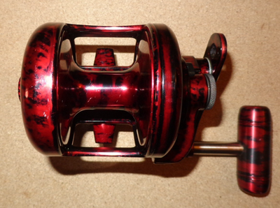 Limited Red Camo Accurate Boss Magnum 665H Single-Speed Lever-Drag