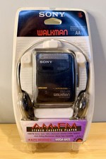 New NOS Rare HTF Sony Walkman WM-FX303 Portable Mega Bass FM/AM Radio Cassette