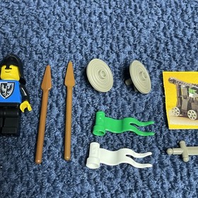 LEGO Castle 6030 Catapult 100% Complete W/Partial Box & Book Great Shape 