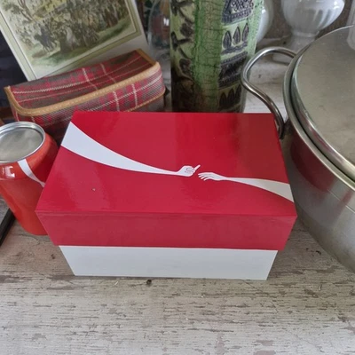 Coca-Cola Canette métal rouge « The Undrinkable Can » avec boîte, 1 pièce - Photo 1/4