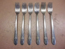 Six (6) Wm. Rogers Mfg. Co. Vintage Forks 1941 Triumph Extra Plate IS Flatware
