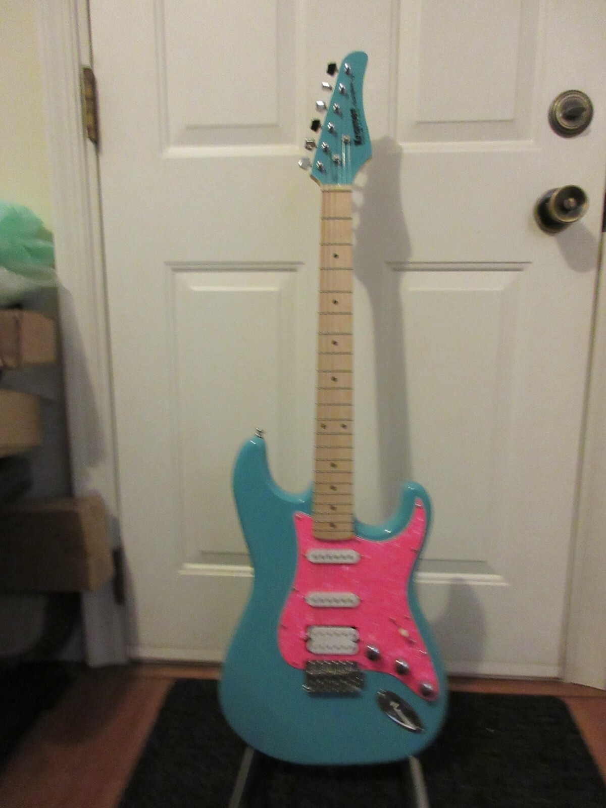 Picture 4 of 12