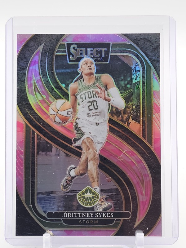 BRITTNEY SYKES 2025-26 SELECT PINK CAMO PRIZM PREMIER LEVEL /175 #162 Q4480