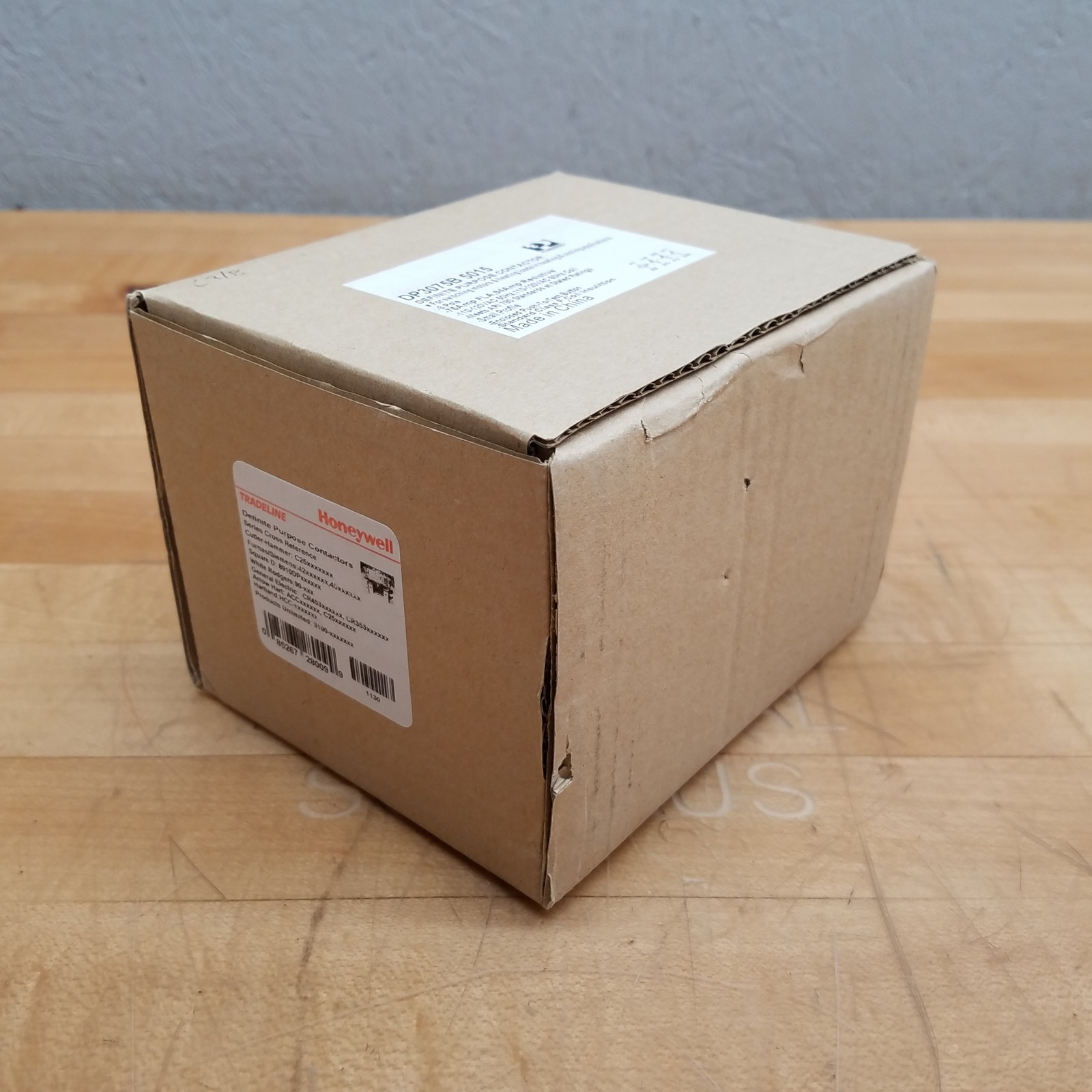 Honeywell DP3075B5015 Definite Purpose Contactor, 3 Pole, 75Amp, 120V - NEW