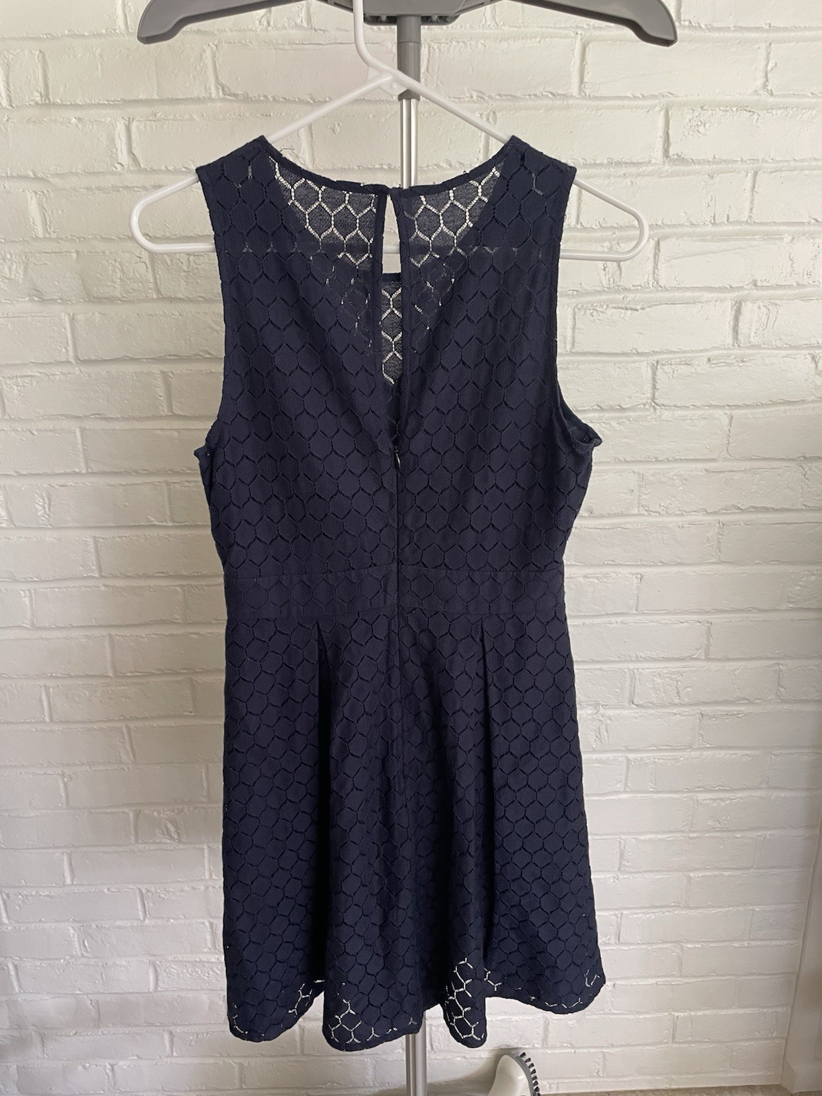 BCBGeneration Navy Blue Geometric Sleeveless Plea… - image 3