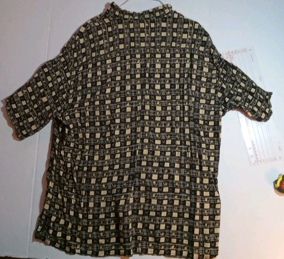 Pierre Cardin Geometric Pattern Button Up Men Shi… - image 4