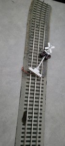 Z-Stuff DZ-1020 O Crossing Signal (2) w/ Lionel Fast Trk Accuator Trks & Sound