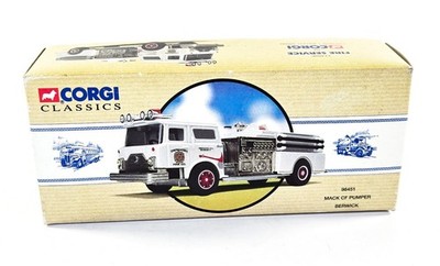 Corgi Classics 98451 - Mack CF Pumper Berwick, Limited Edition - Neu