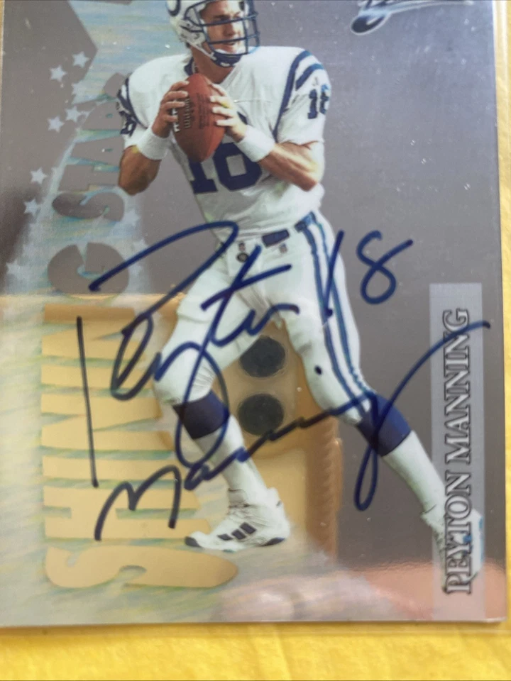 1998 Fleer Brilliants Peyton Manning RC SHINING STAR ON CARD AUTO 9 Of 15 - Image 2 of 3