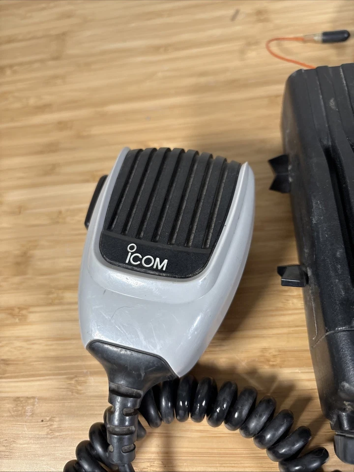 ICOM VHF ANALOG/DIGITAL FDMA/NXDN/IDAS MOBILE TWO WAY RADIO IC-F5061D - image 4 of 4