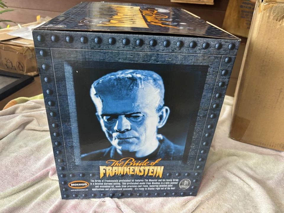 Sideshow - Aurora Moebius "Bride of Frankenstein" Polystone Statue. NEW Sealed! - Image 3 of 4