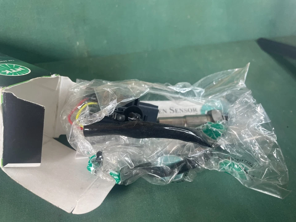 Sensor de relación aire/combustible-24 válvulas NTK 27093 Foto 3 de 4