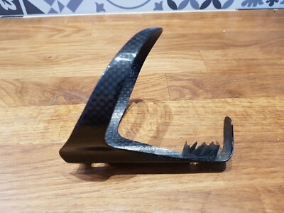 Traumhafter BBB Vollcarbon Flaschenhalter