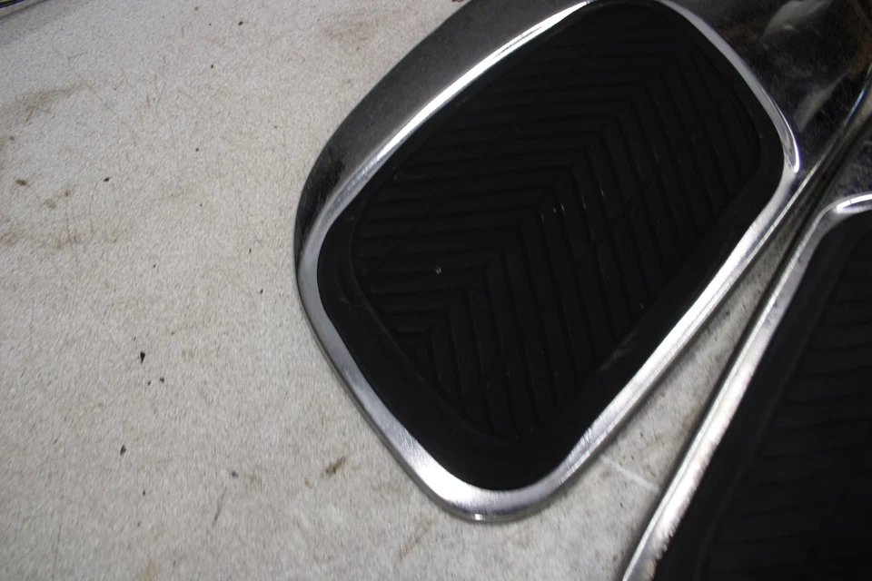 1963 Honda Benly Touring 150 CA95 GAS TANK CHROME SIDE PANELS K11-3297.OB - Image 4 of 4