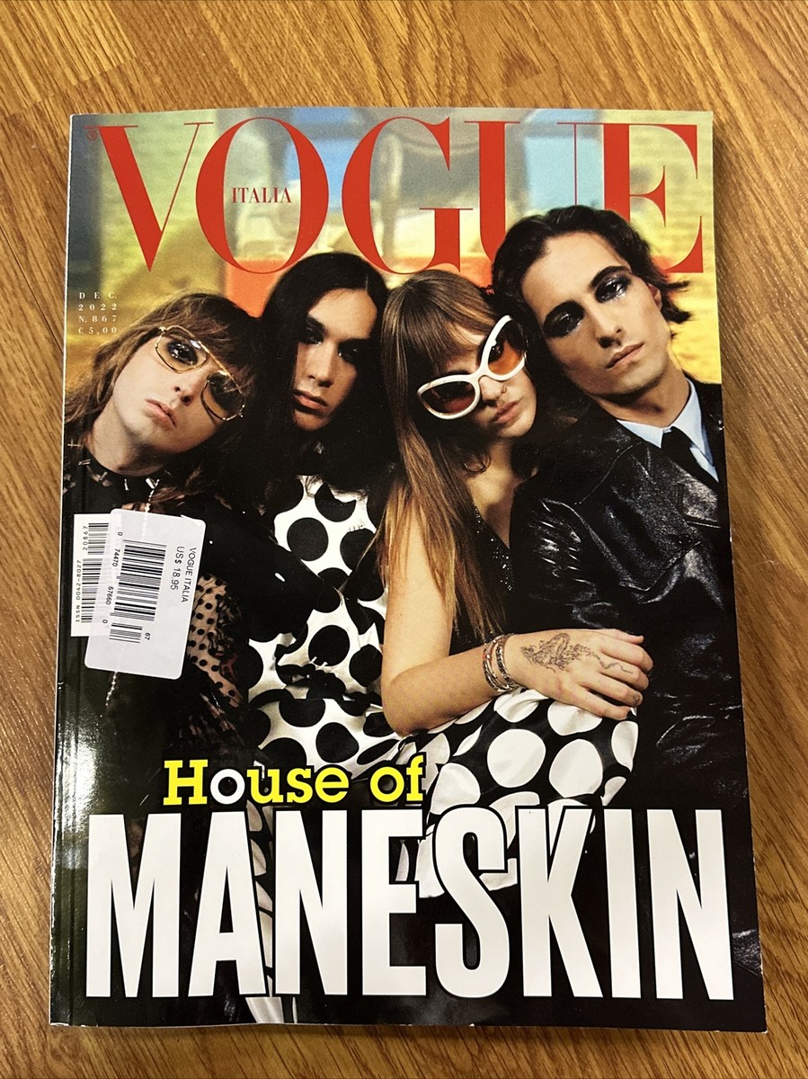 Vogue Italia Magazine December 2022｜女性情報誌 Vogue Italia