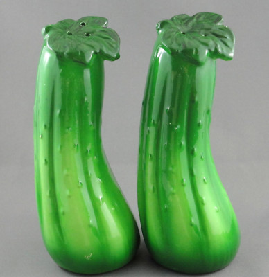 Salt Pepper Cucumber Big Pickle Shaped 6in Vintage Mogi Nagoya Japan Woolco Cda