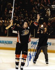 Anaheim Ducks Teemu Selanne Autographed Signed 8x10 Photo COA #1