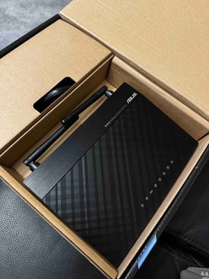 ASUS RT-N12E 300 Mbps 4-Port 100 Mbps Funk Router 3-in-1 Repeater