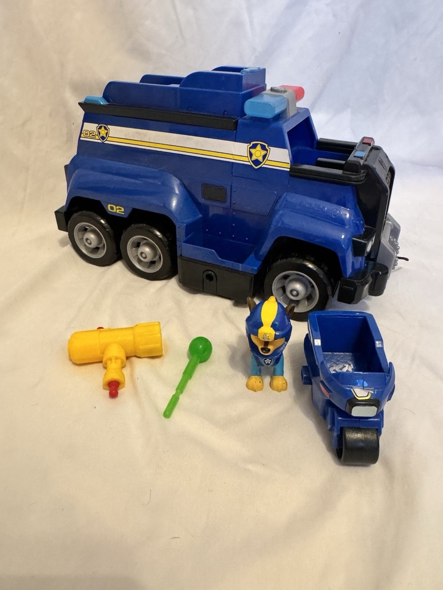 Spin Master Paw Patrol Chase Ultimate Police Cruiser in