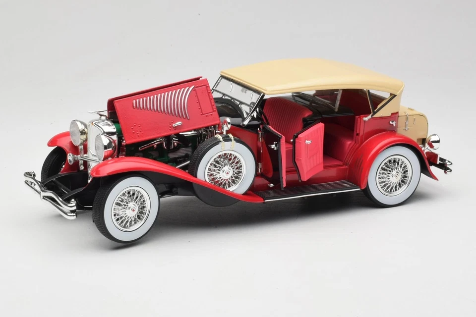 12995 Duesenberg SJ Red GreenLight 1:18 - Immagine 2 di 4