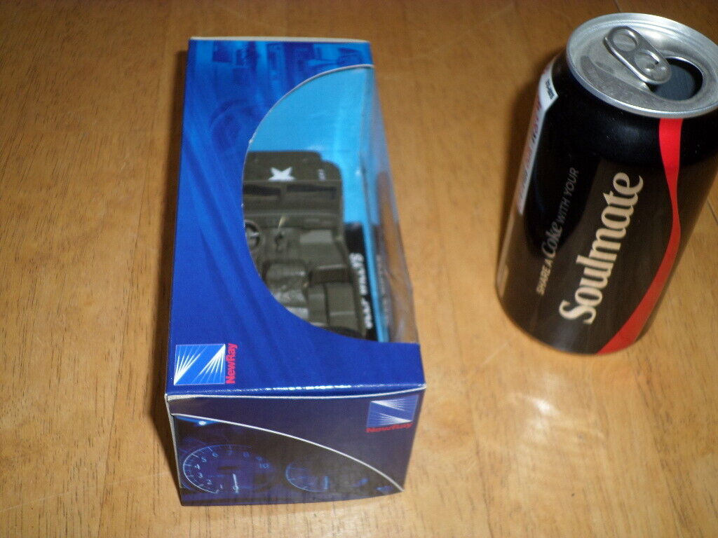 Picture 2 of 8