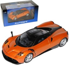 PAGANI HUAYRA BRONZE METAL 2011 AUTOART 58207 1/43 BLACK ROOF 